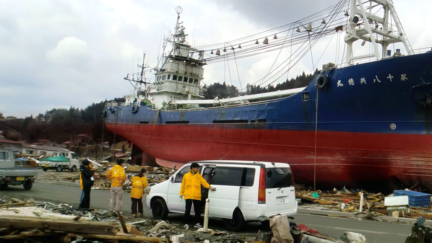 First to respond were local Scientology Volunteer Ministers who surveyed the damage and coordinated what assistance officials needed and wanted