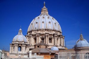 Ватикан скасував «фейкові новини» про смерть Папи Бенедикта