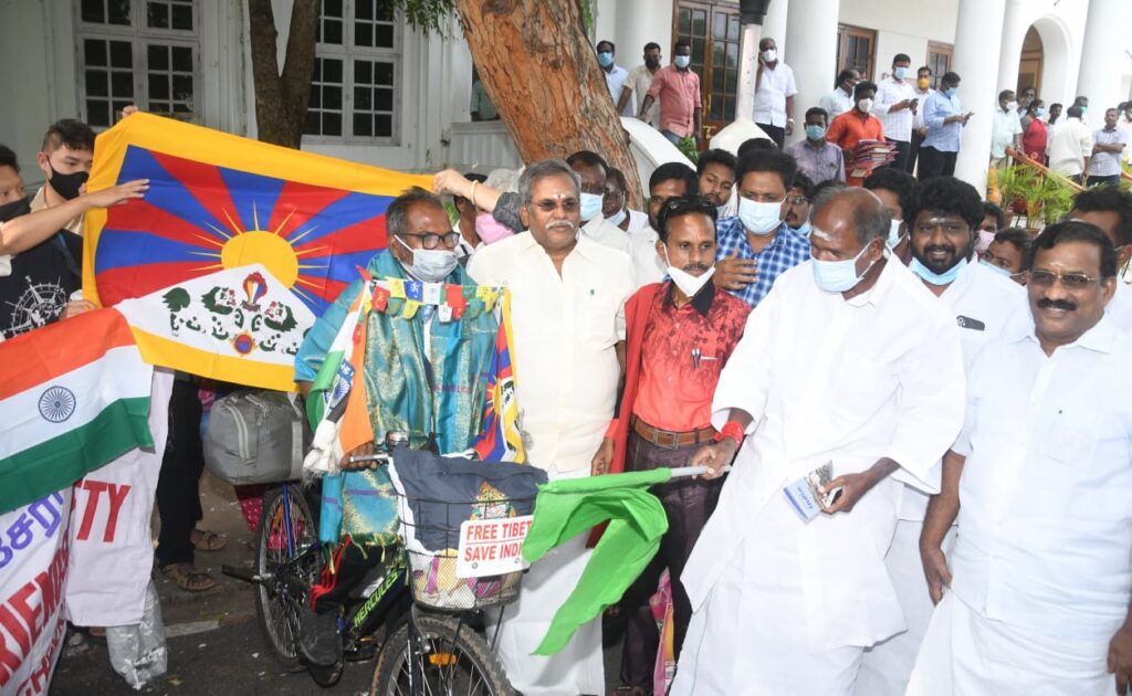 1 2 1024x630 1 Indian Man on Cycle Yatra for Tibet welcomed at the premises of Puducherry Assembly
