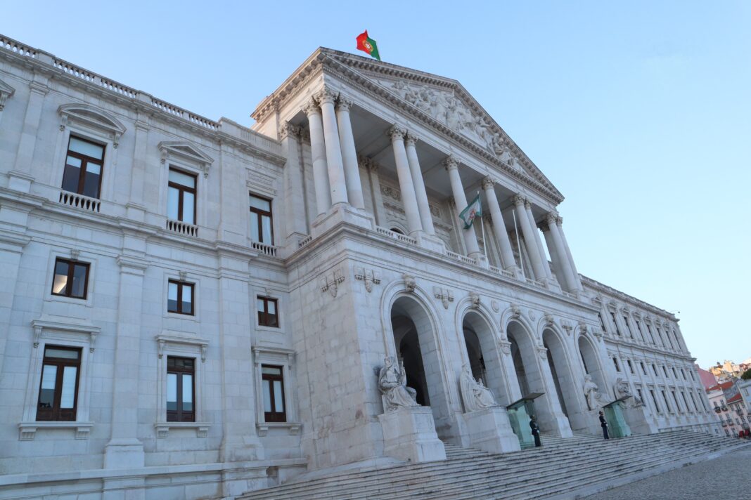 Det portugisiske parlamentet utenfra.