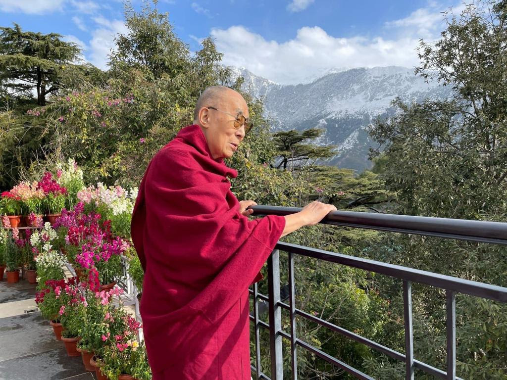 WhatsApp Image 2022 01 25 at 12.57.10 PM 1 His Holiness the Dalai Lama Enjoys the View of Snowy Dhauladhar Range from his Official Residence