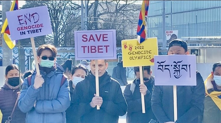 IMG 8717 Sekce Švýcarsko-tibetského společenství Ženevy protestuje proti pokračující čínské okupaci Tibetu