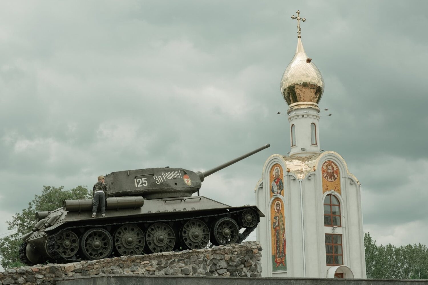 A tank next to a basilica Transnistria, Moldova