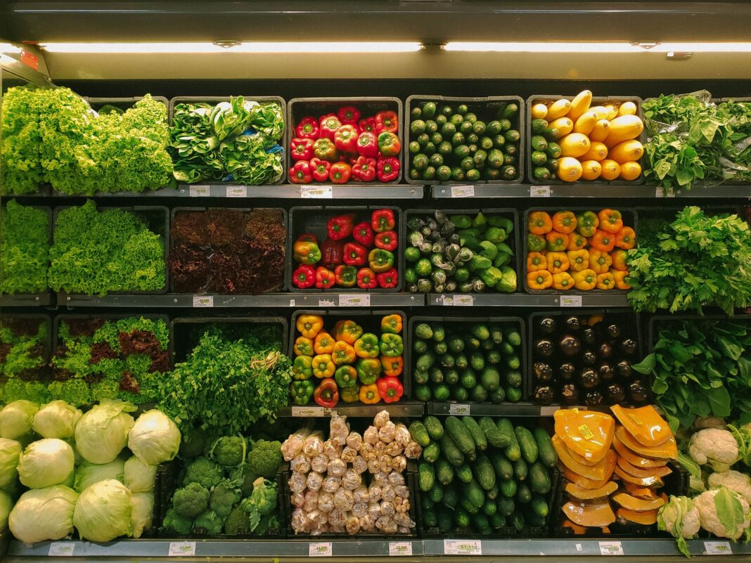 връзка зеленчуци - храна
