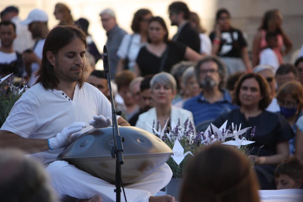 XX IMG 0533 La Catalogne rassemble les religions et les croyances pour envoyer un message de paix