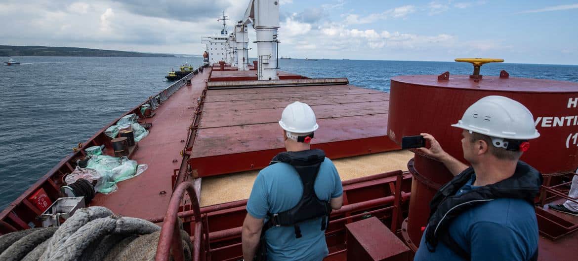 La première expédition de plus de 26,000 XNUMX tonnes de nourriture ukrainienne dans le cadre d'un accord d'exportation de la mer Noire a été autorisée à se poursuivre aujourd'hui, vers sa destination finale au Liban.