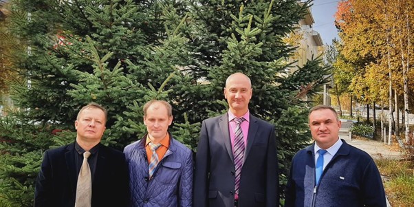 Sergej Joeferov, Michail Burkov, Vladimir Boekin en Valery Slashchev. (Credit: Jehovah's Getuigen Rusland)