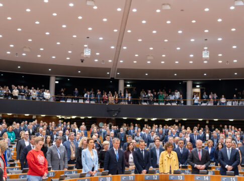 Parliament pays homage to the victims of the floods in Spain