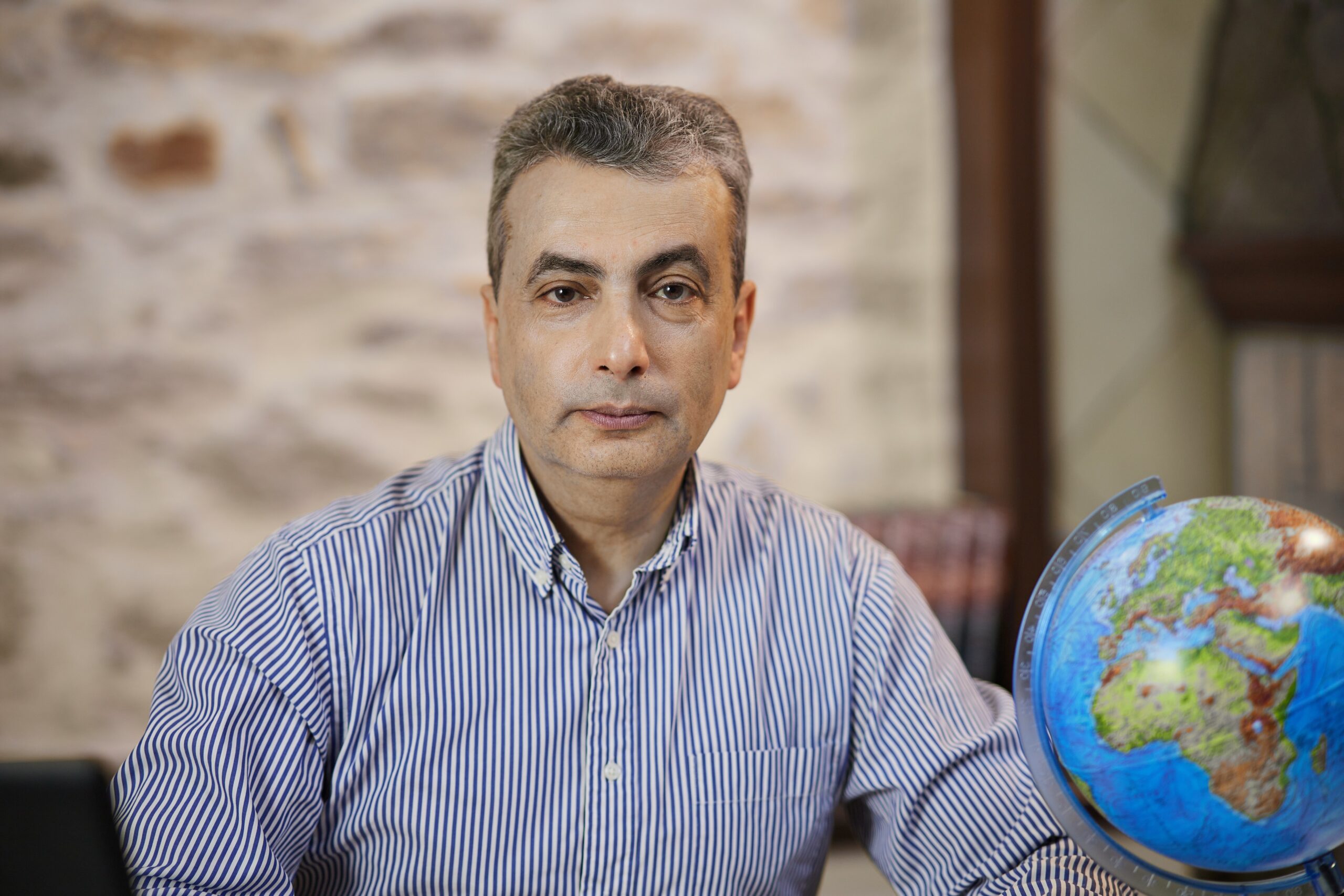Shlosberg Jailed as Yabloko Barred From Vote